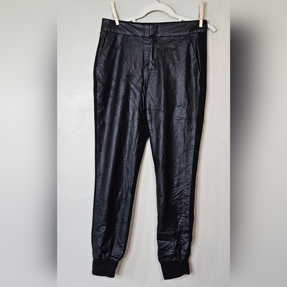 🩷❤️CeCe Pants Black, Size 2🩷💜
